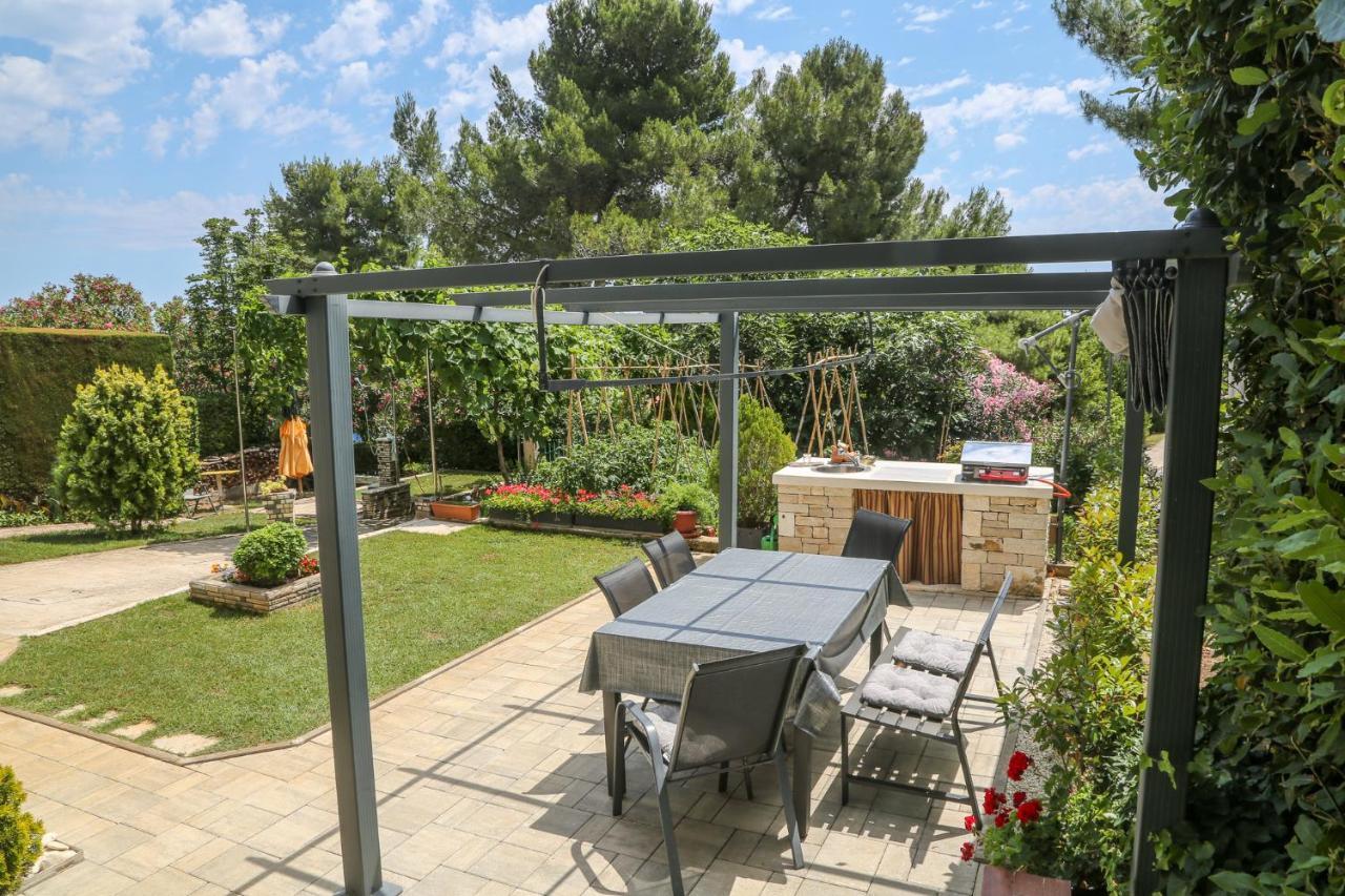 Apartmani Nena I Branko Premantura Exteriér fotografie